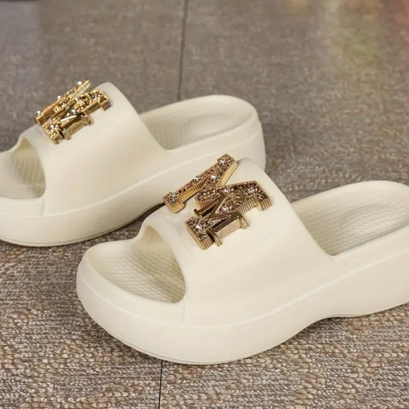 Shoes - NWOT Chic Cream Slides